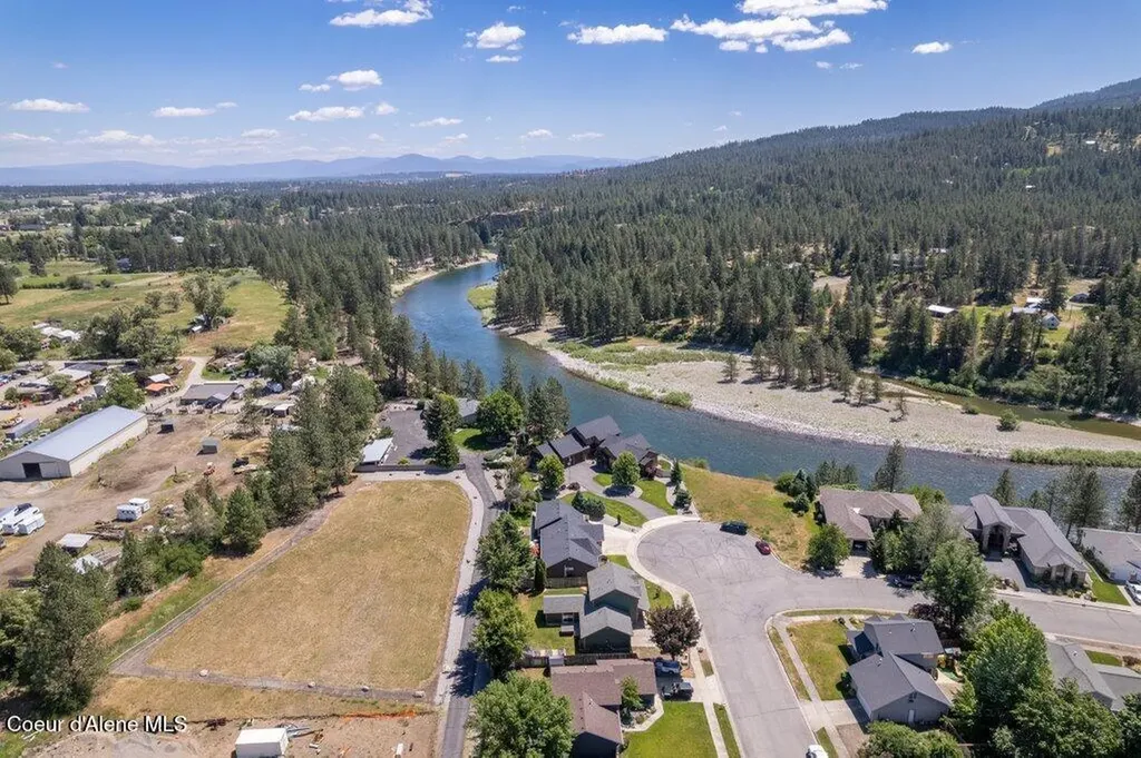3740 W Highwater Drive Post Falls ID 83854