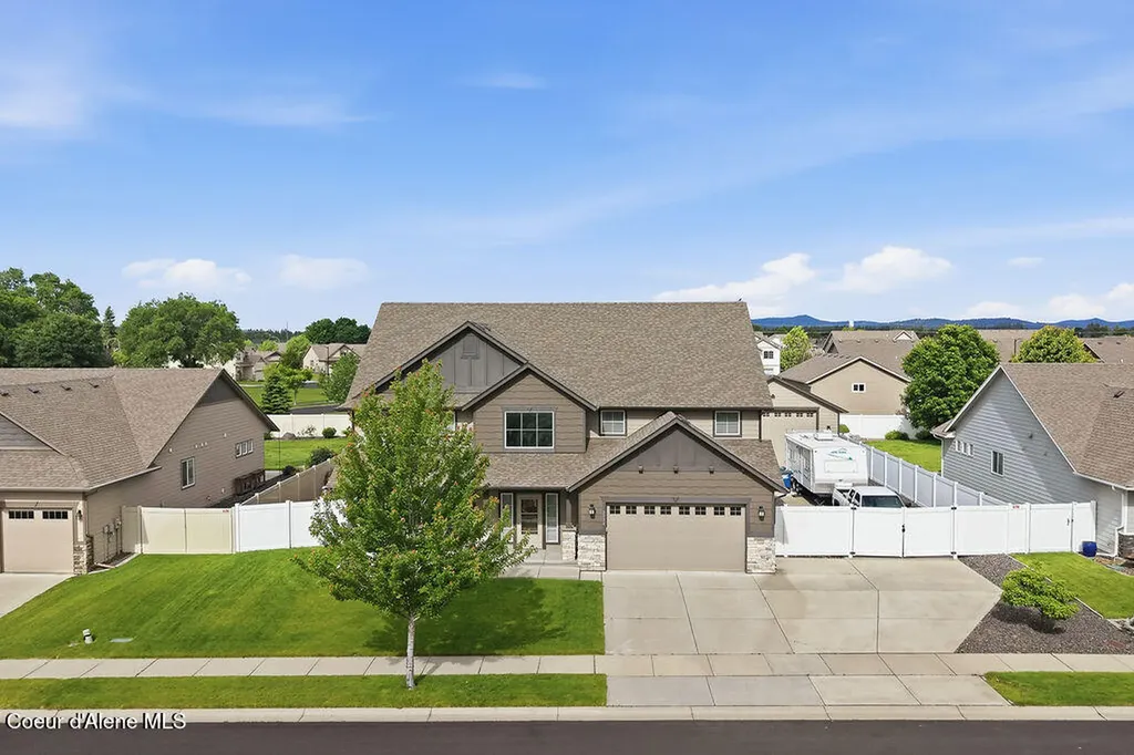 2028 N Ivory Lane Post Falls ID 83854