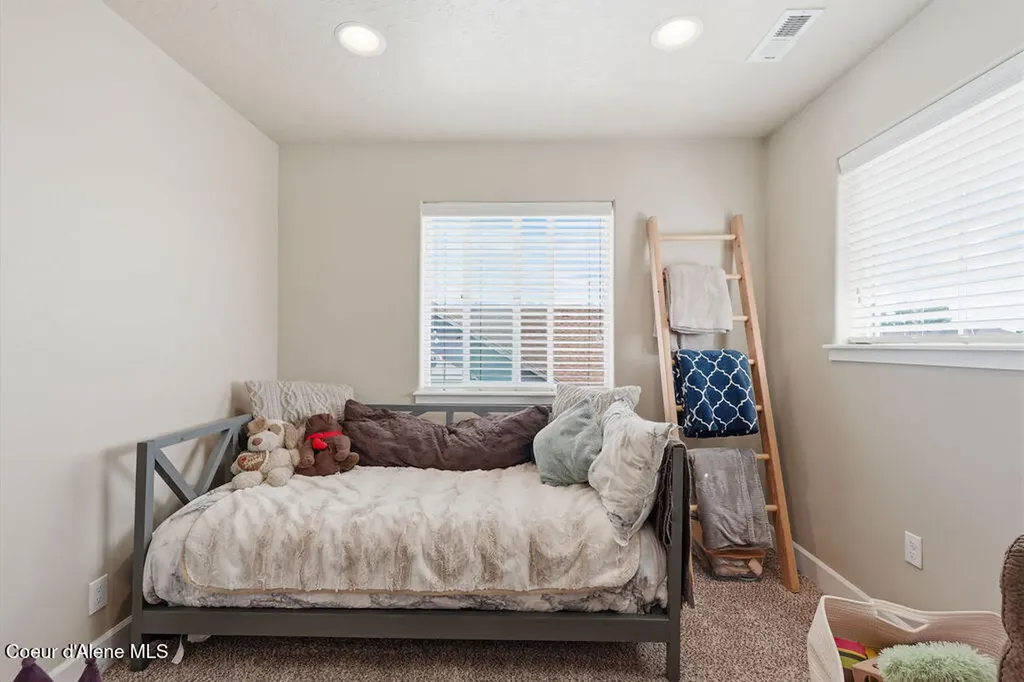 2028 N Ivory Lane Post Falls ID 83854