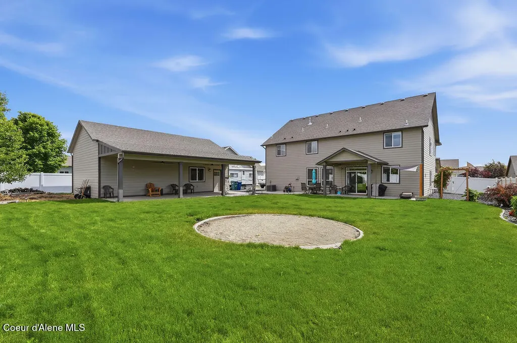 2028 N Ivory Lane Post Falls ID 83854
