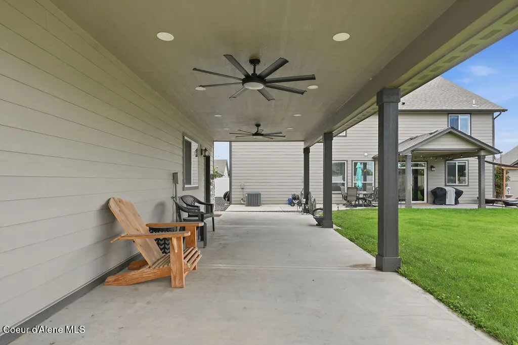 2028 N Ivory Lane Post Falls ID 83854