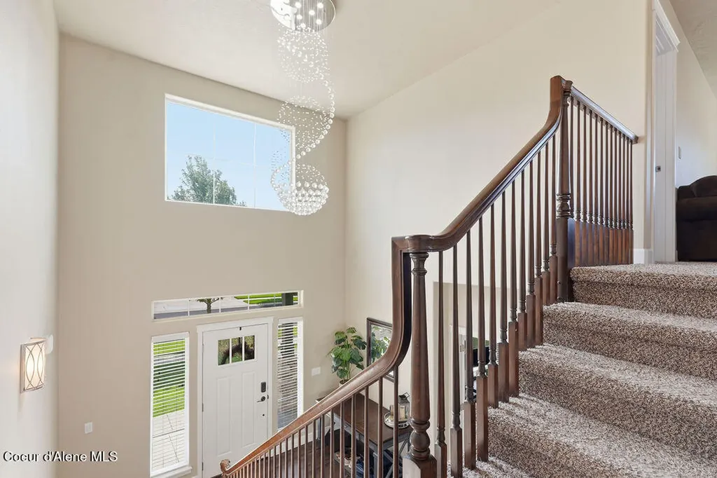 2028 N Ivory Lane Post Falls ID 83854