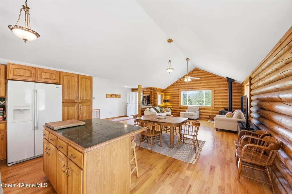 3132 Windfall Pass Road Plummer ID 83851