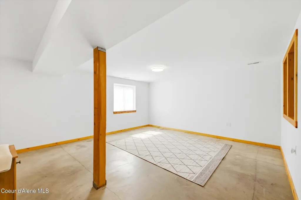 3132 Windfall Pass Road Plummer ID 83851