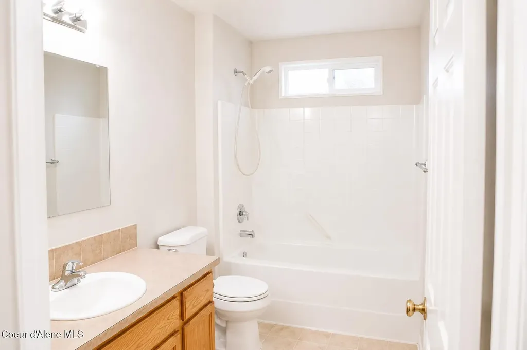 31153 N 10th Avenue Spirit Lake ID 83869