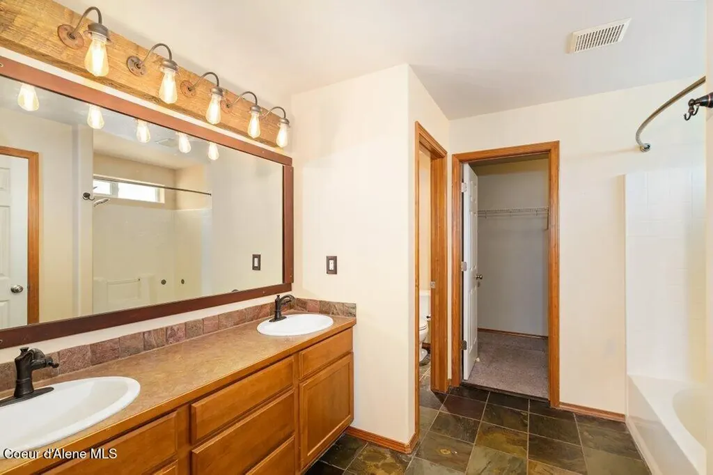 8903 N Newcastle Lane Hayden ID 83835