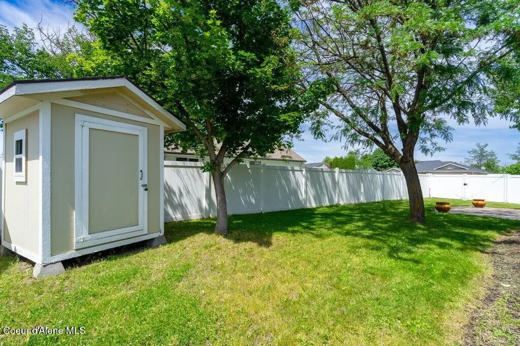 8903 N Newcastle Lane Hayden ID 83835