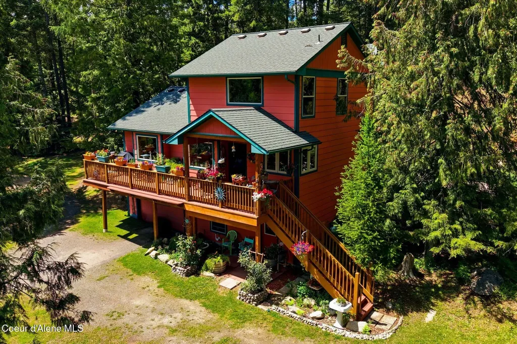 561 Geenen Road Cocolalla ID 83813