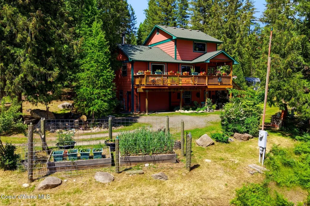 561 Geenen Road Cocolalla ID 83813
