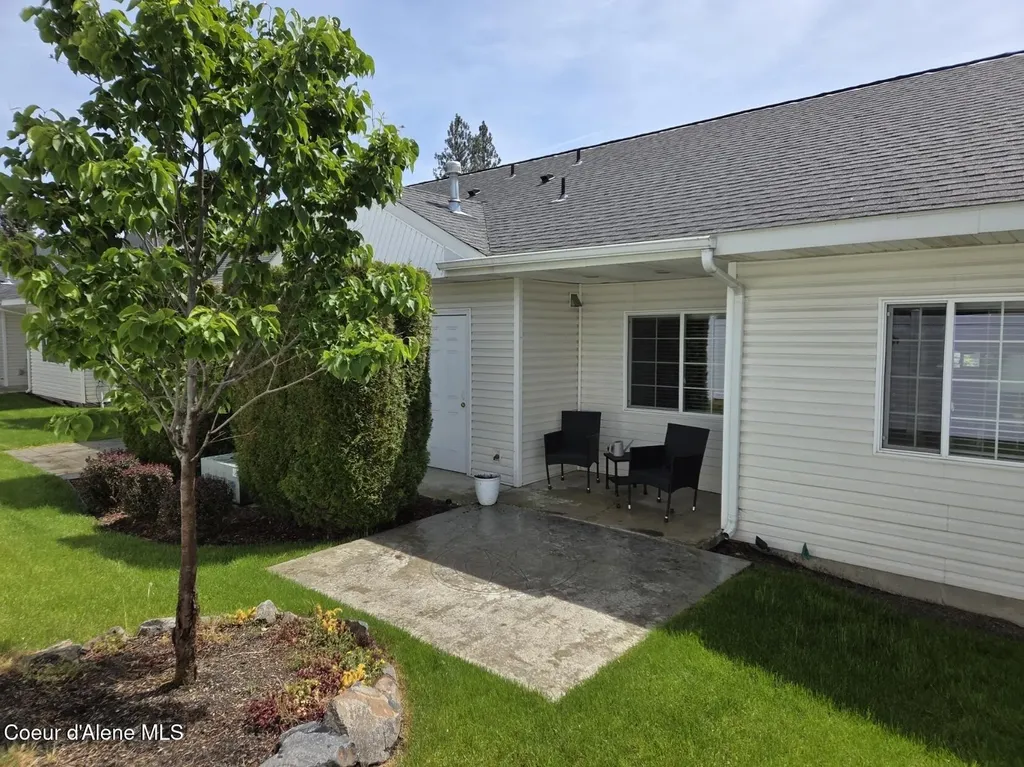 3834 E 3rd Avenue Post Falls ID 83854