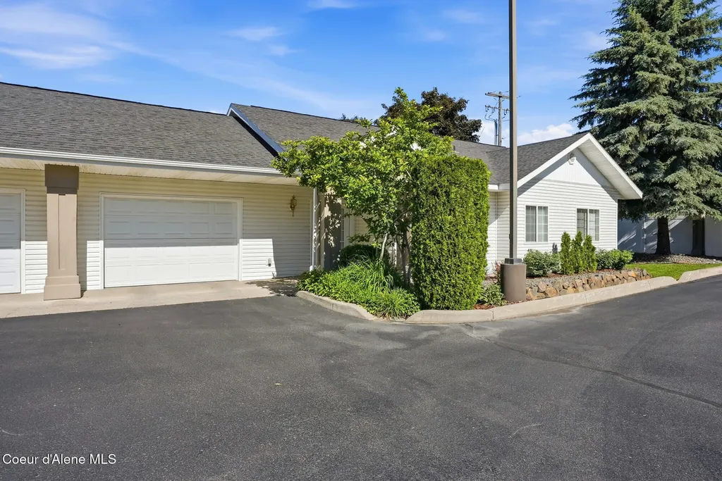 3834 E 3rd Avenue Post Falls ID 83854