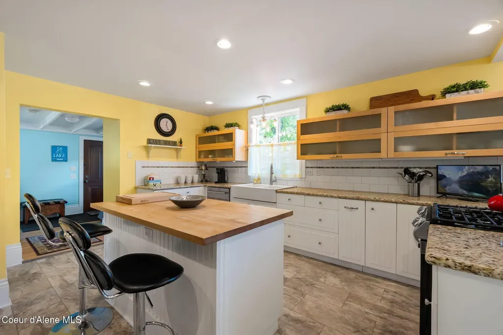536 Erie Street Sandpoint ID 83864
