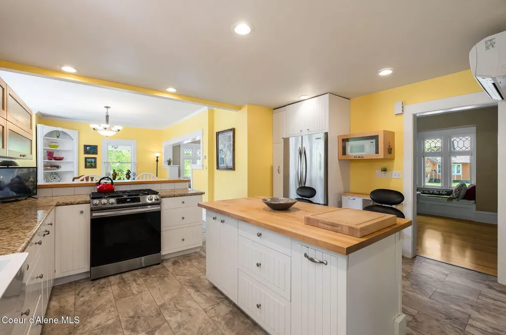 536 Erie Street Sandpoint ID 83864