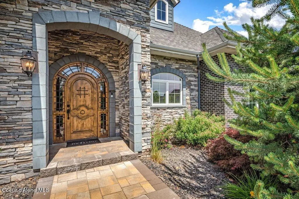 3112 N Gracedale Court Post Falls ID 83854