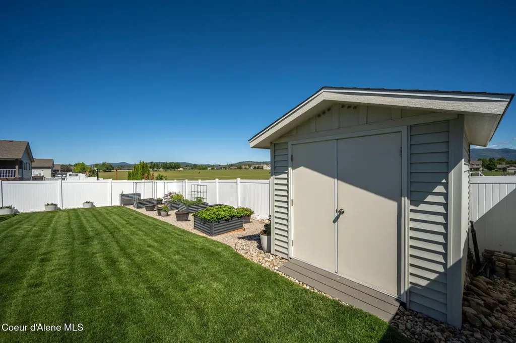 516 W Tennessee Avenue Post Falls ID 83854