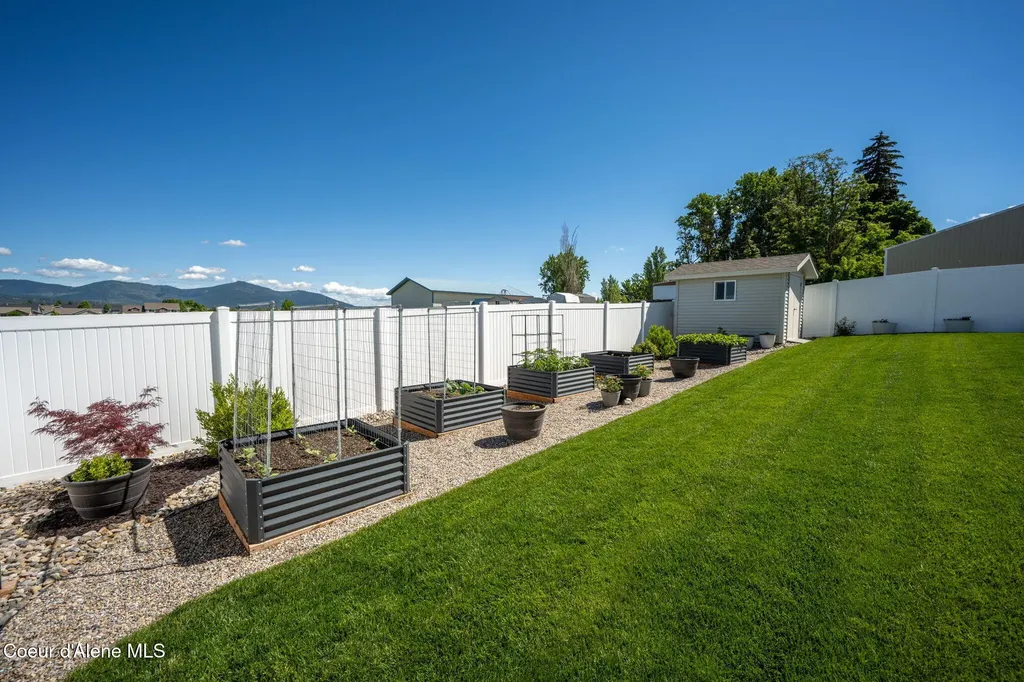 516 W Tennessee Avenue Post Falls ID 83854