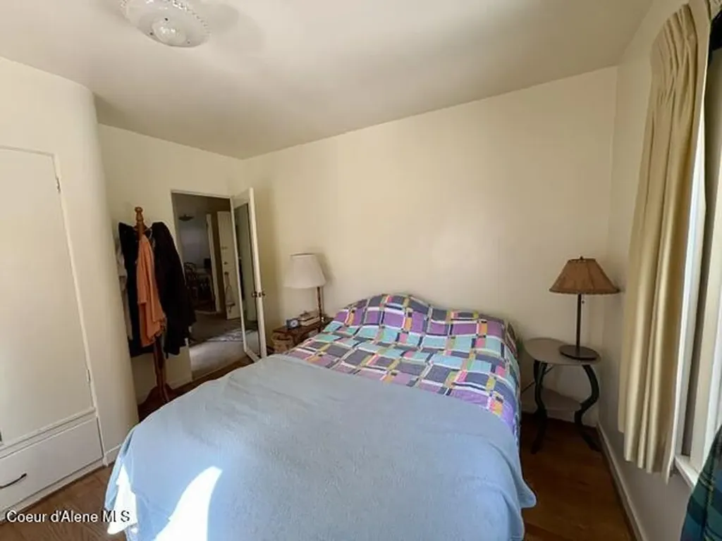 302 2nd Street Wallace ID 83873