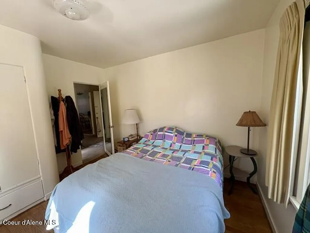 302 2nd Street Wallace ID 83873