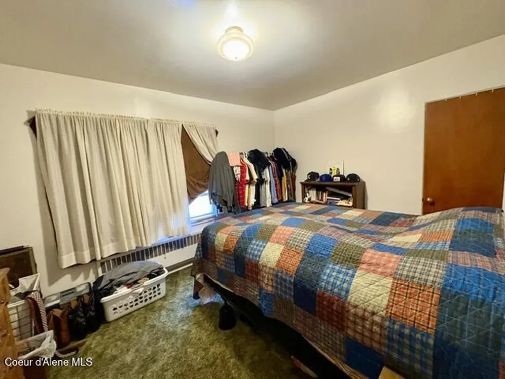 302 2nd Street Wallace ID 83873