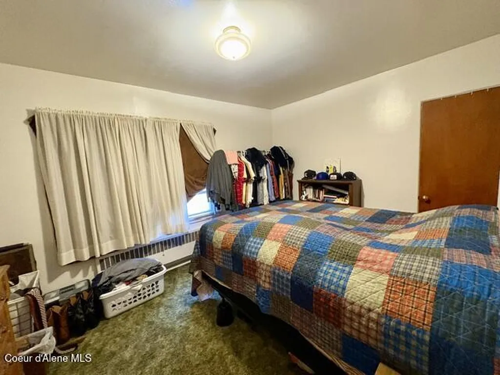 302 2nd Street Wallace ID 83873