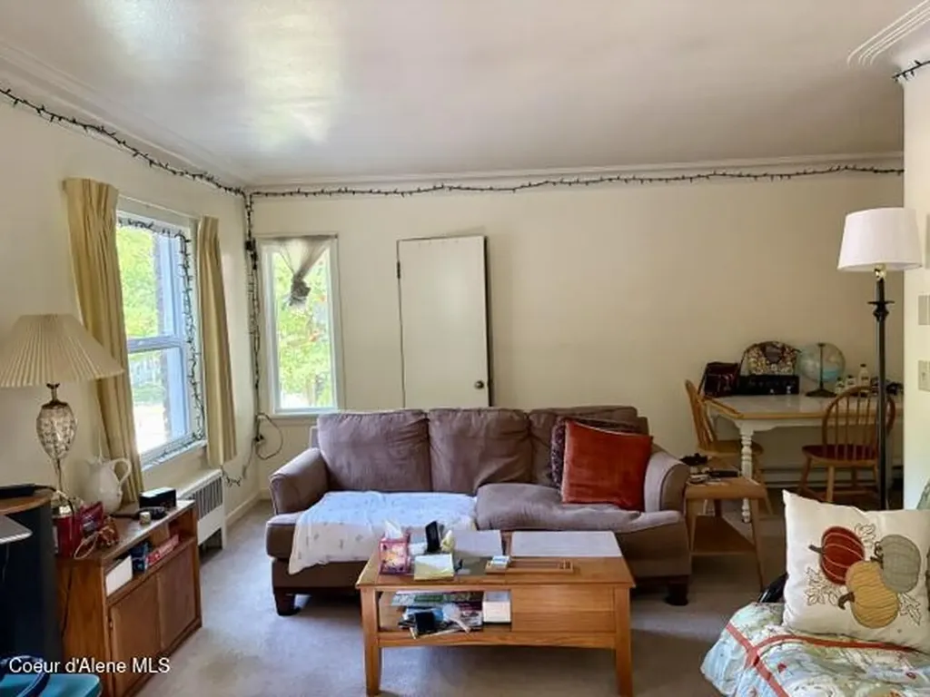 302 2nd Street Wallace ID 83873