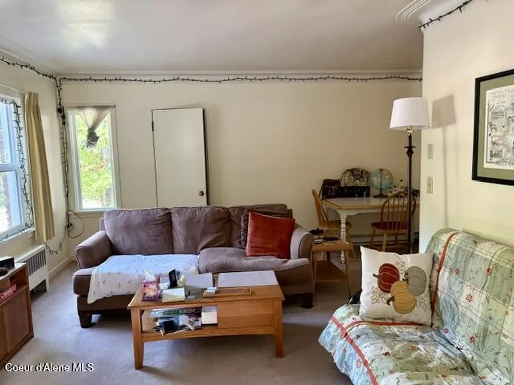 302 2nd Street Wallace ID 83873