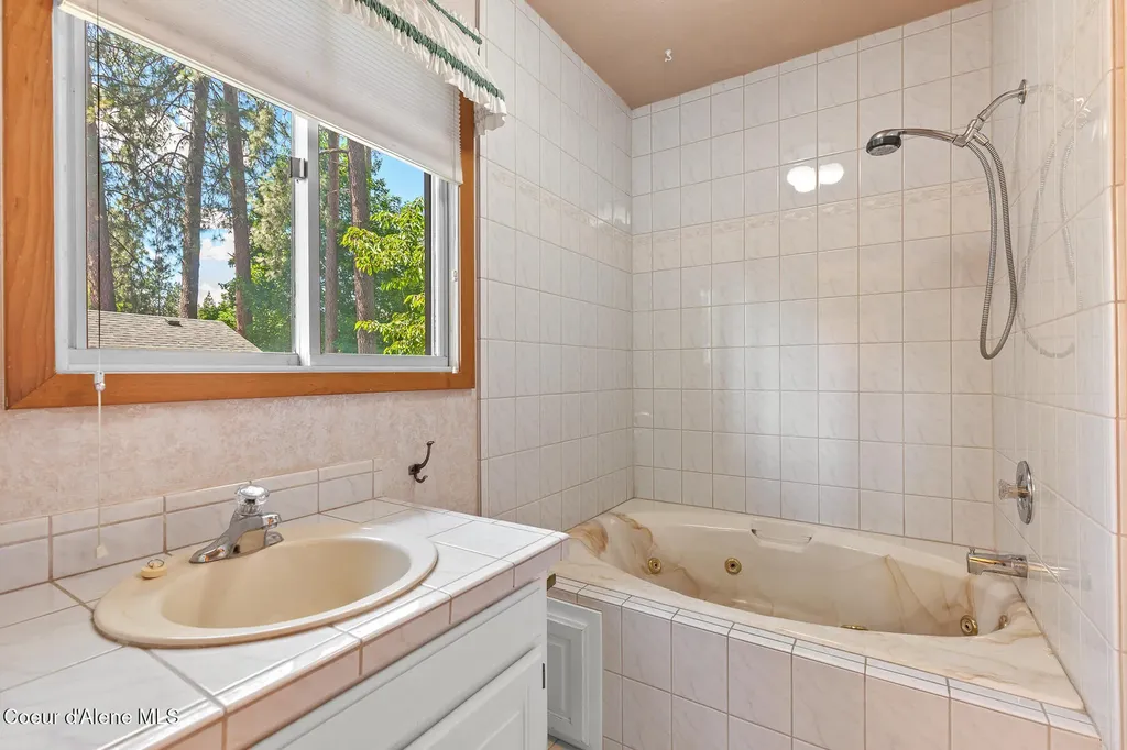 2916 E Harrison Avenue Coeur D'alene ID 83814