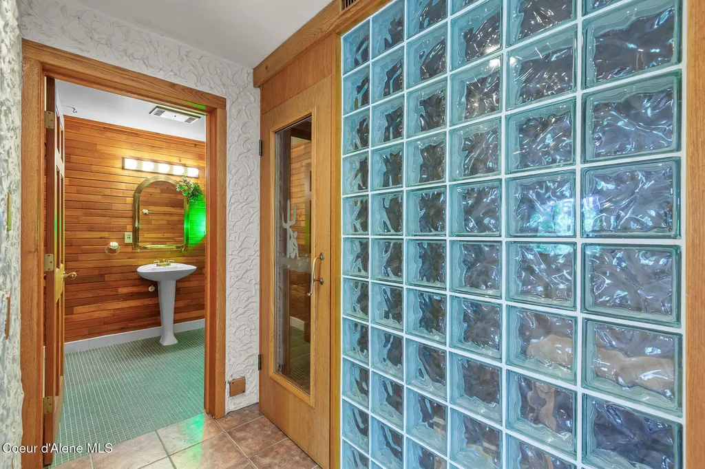 2916 E Harrison Avenue Coeur D'alene ID 83814