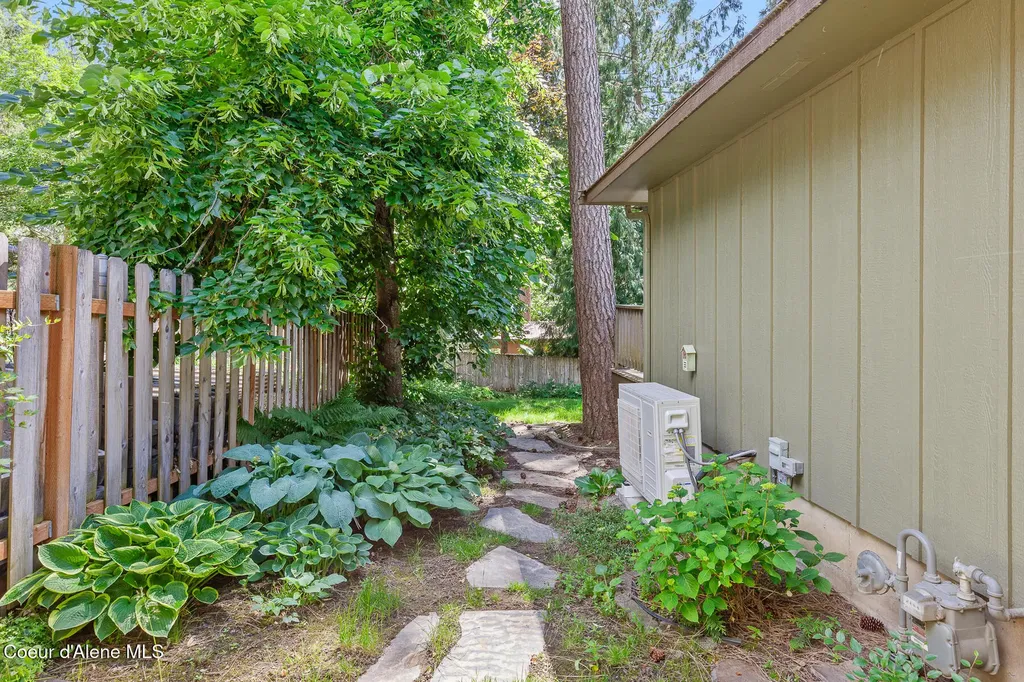 2916 E Harrison Avenue Coeur D'alene ID 83814