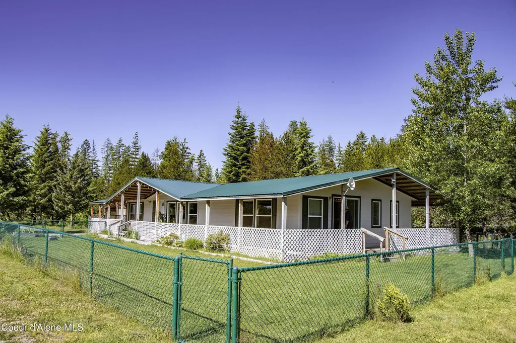 871 Foothill Drive Athol ID 83801