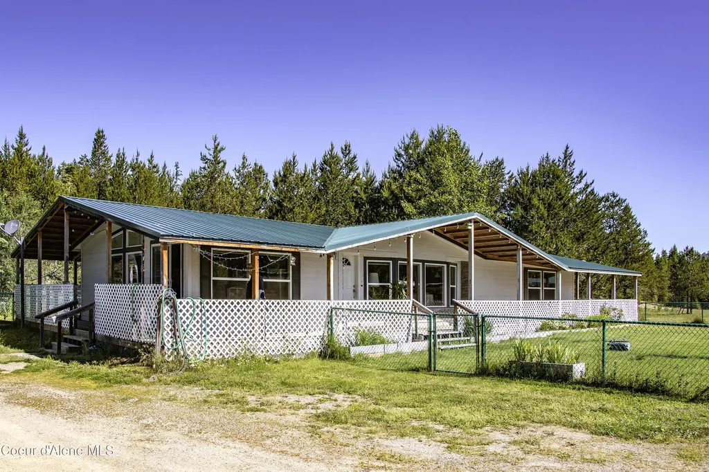 871 Foothill Drive Athol ID 83801