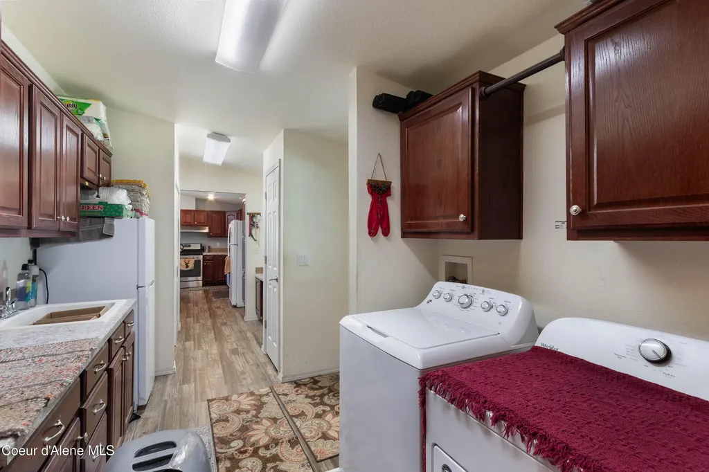 871 Foothill Drive Athol ID 83801