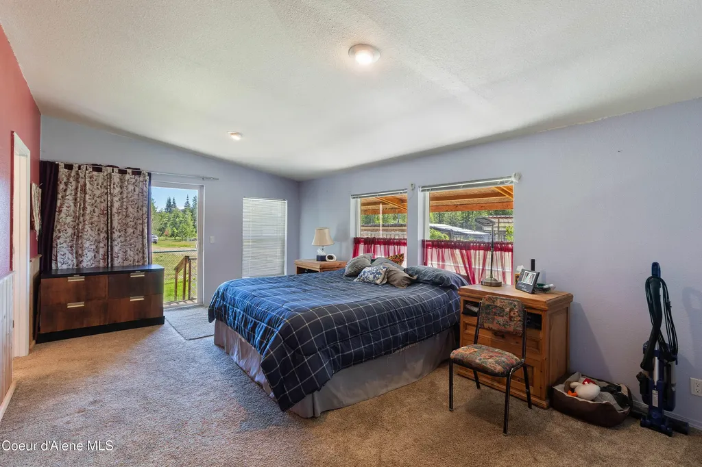 871 Foothill Drive Athol ID 83801