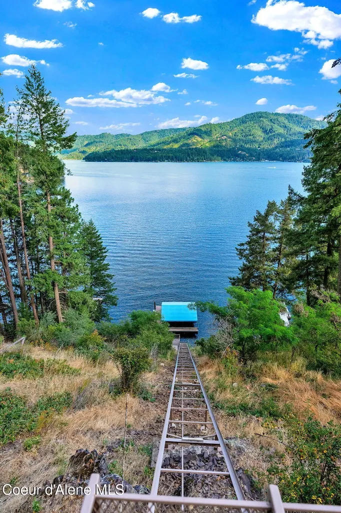 10536 N Lakeview Drive Hayden Lake ID 83835