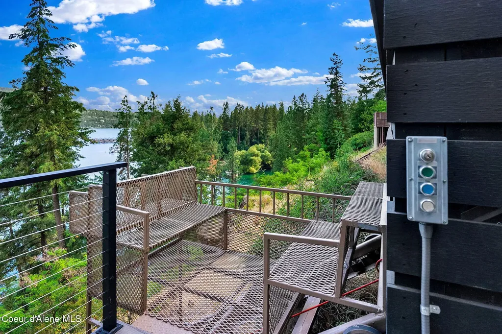 10536 N Lakeview Drive Hayden Lake ID 83835