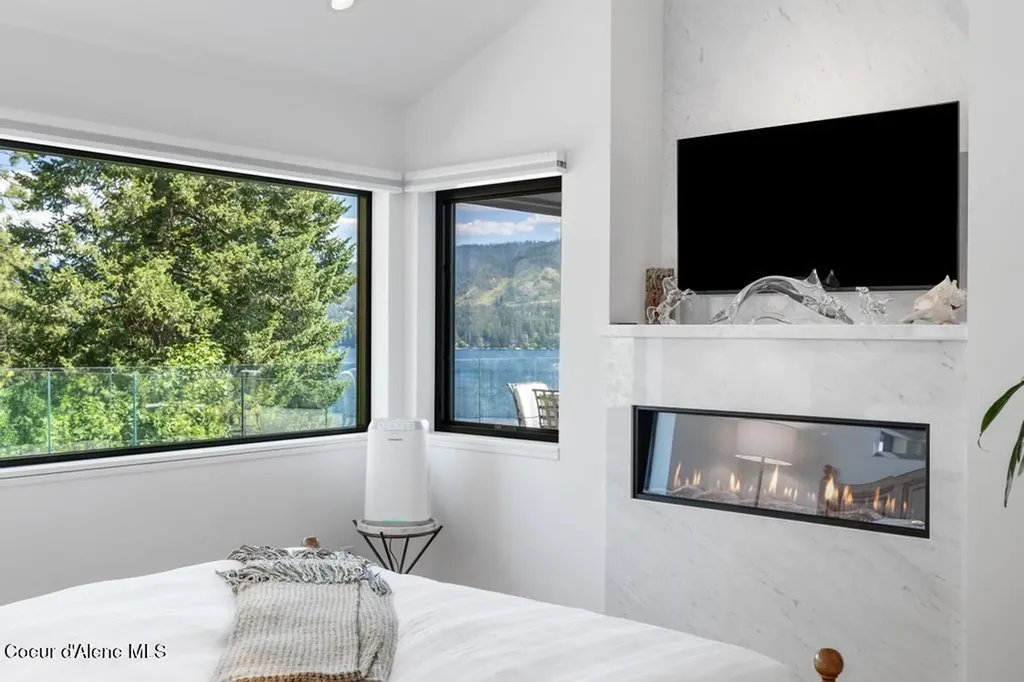 10536 N Lakeview Drive Hayden Lake ID 83835