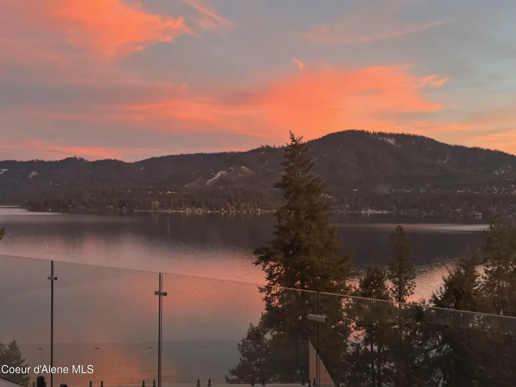 10536 N Lakeview Drive Hayden Lake ID 83835
