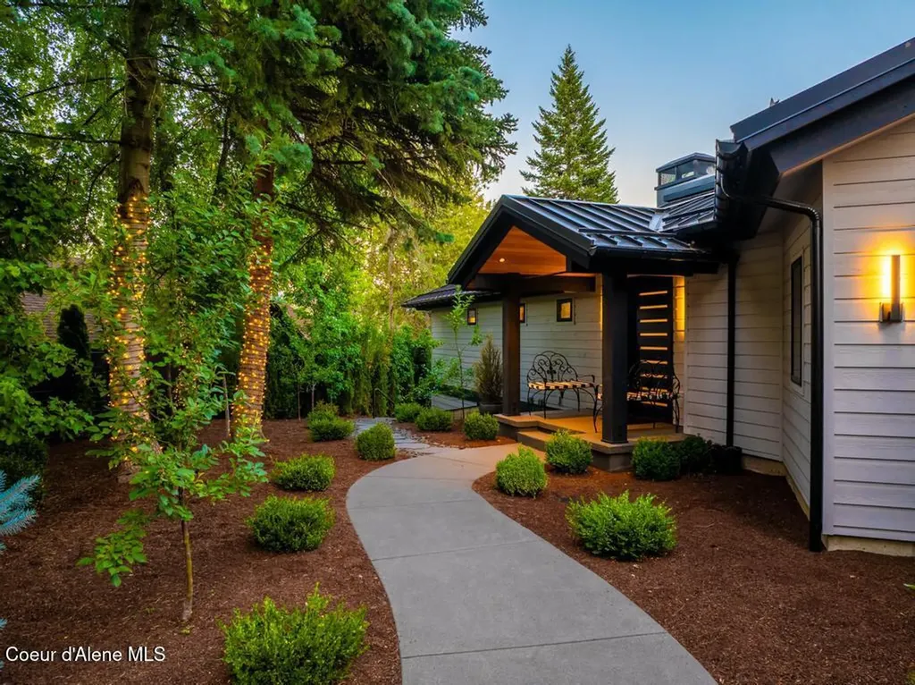 10536 N Lakeview Drive Hayden Lake ID 83835