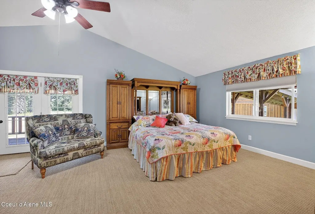 8831 Coyote Trail Road Newport WA 99156