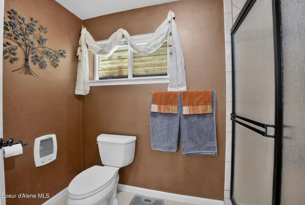 8831 Coyote Trail Road Newport WA 99156