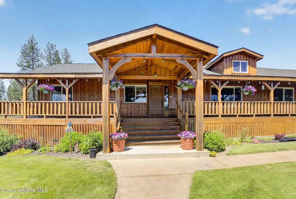 8831 Coyote Trail Road Newport WA 99156