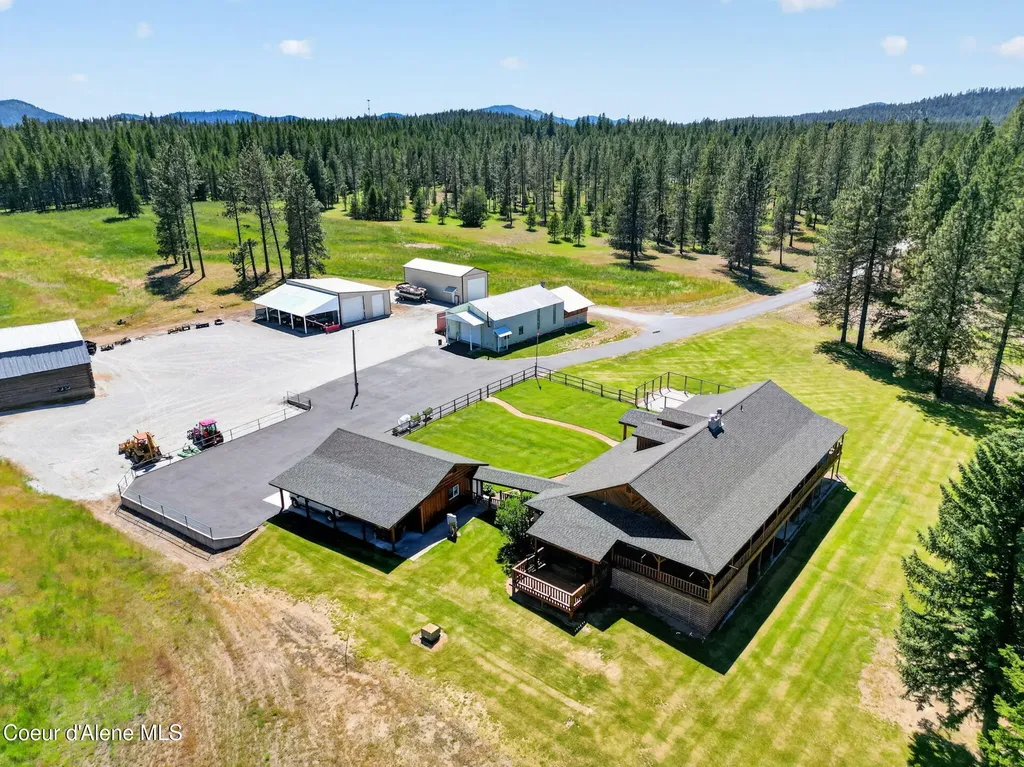 8831 Coyote Trail Road Newport WA 99156