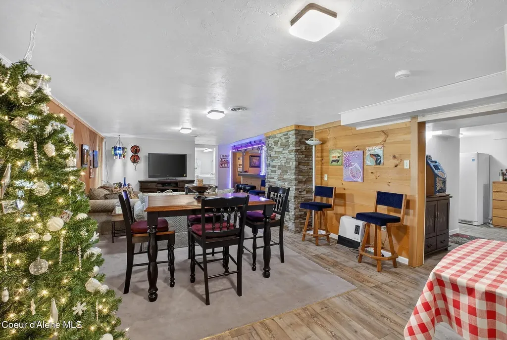 8831 Coyote Trail Road Newport WA 99156