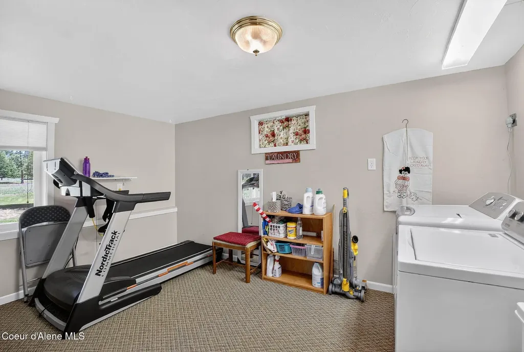 8831 Coyote Trail Road Newport WA 99156