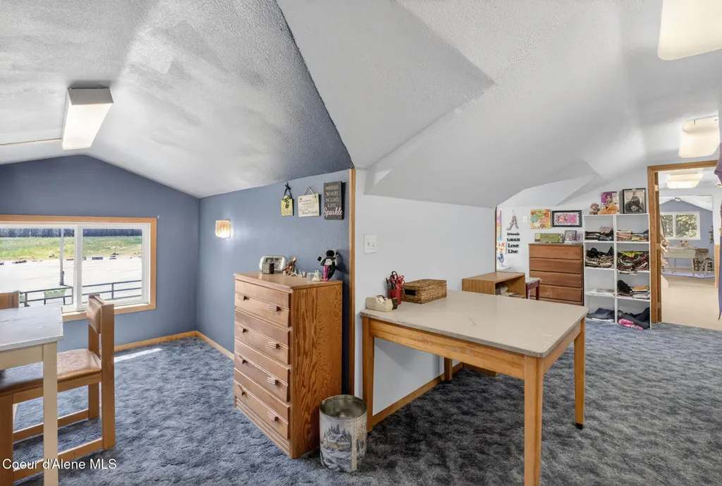 8831 Coyote Trail Road Newport WA 99156