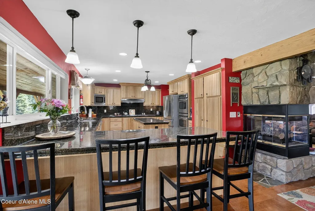 8831 Coyote Trail Road Newport WA 99156