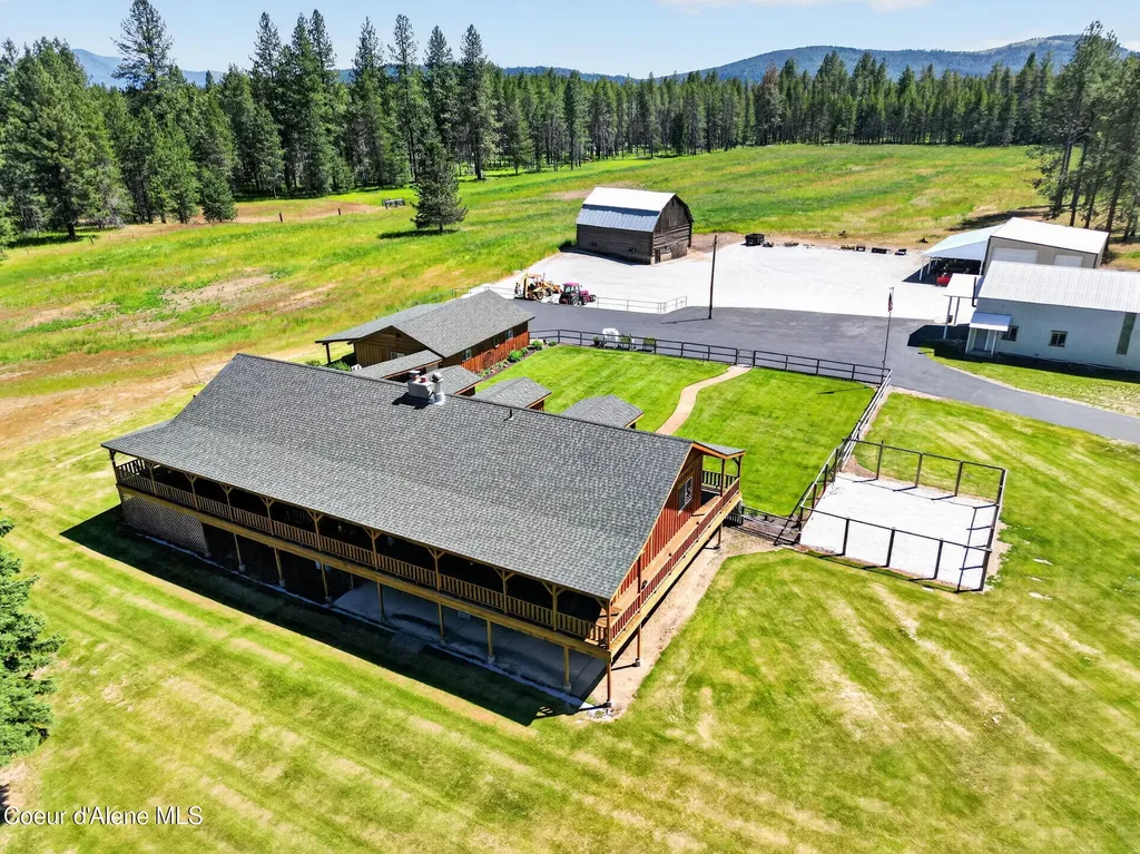 8831 Coyote Trail Road Newport WA 99156
