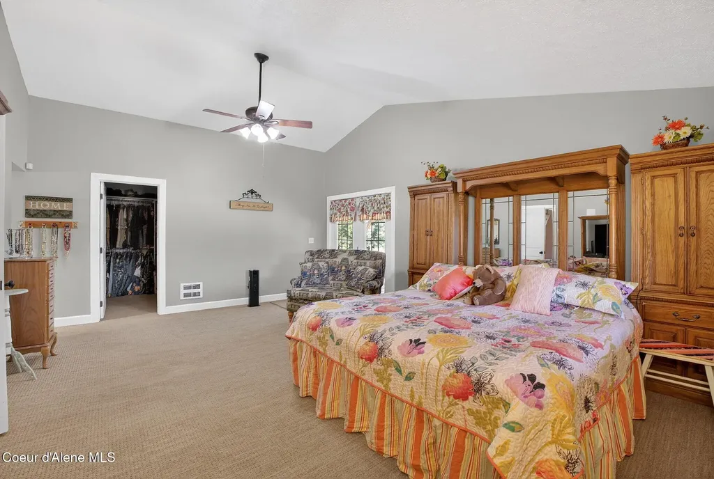 8831 Coyote Trail Road Newport WA 99156