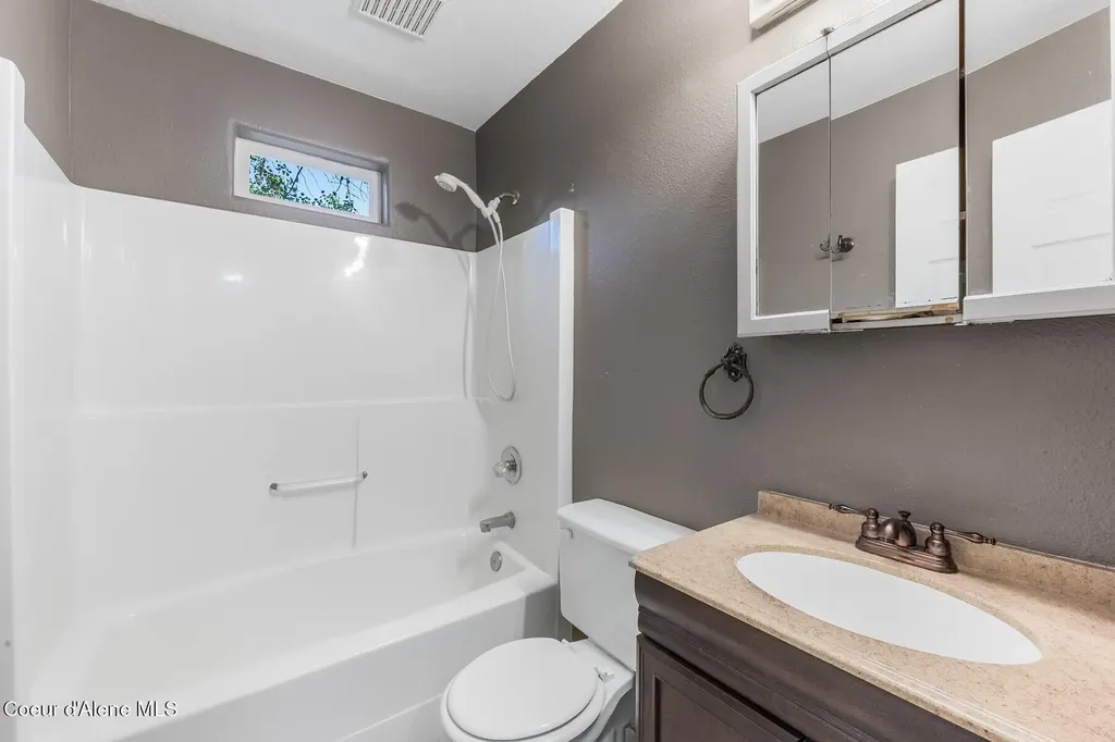 30670 N Meadow Street Athol ID 83801