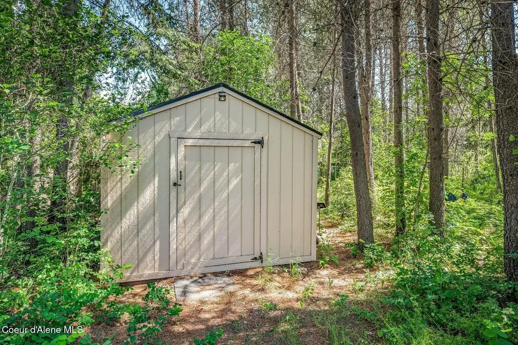 30670 N Meadow Street Athol ID 83801